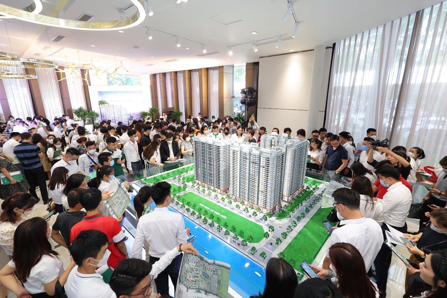 Nhiều người Việt sẵn sàng chi từ 40% - 60% tổng thu nhập để trả góp vay mua nhà